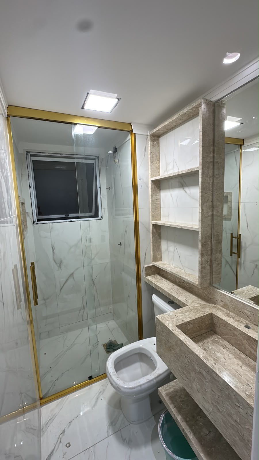 Trabalho em vidro e esquadria 2